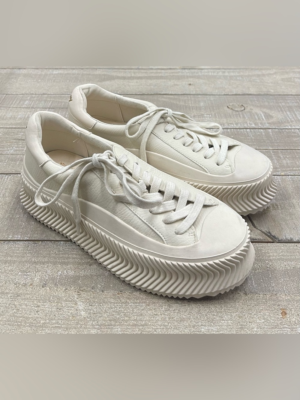 (NC-2) New Circus NY by Sam Edelman Women’s Tatum Sneaker In Ivory